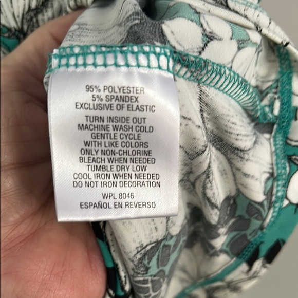 Floral Print Women's Top - Picture 3 of 4